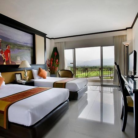 Royal Hills Golf Resort & Spa Након Найок Екстериор снимка