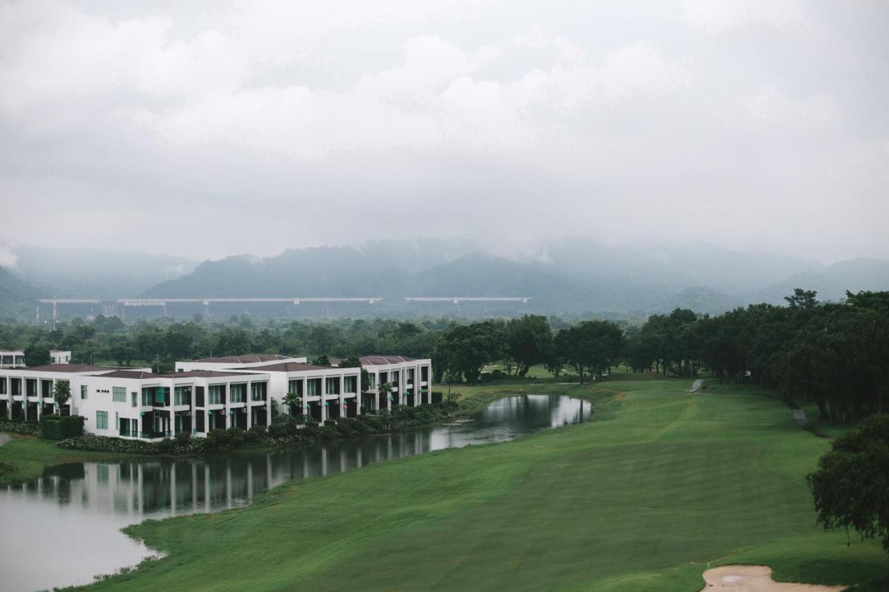Royal Hills Golf Resort & Spa Након Найок Екстериор снимка