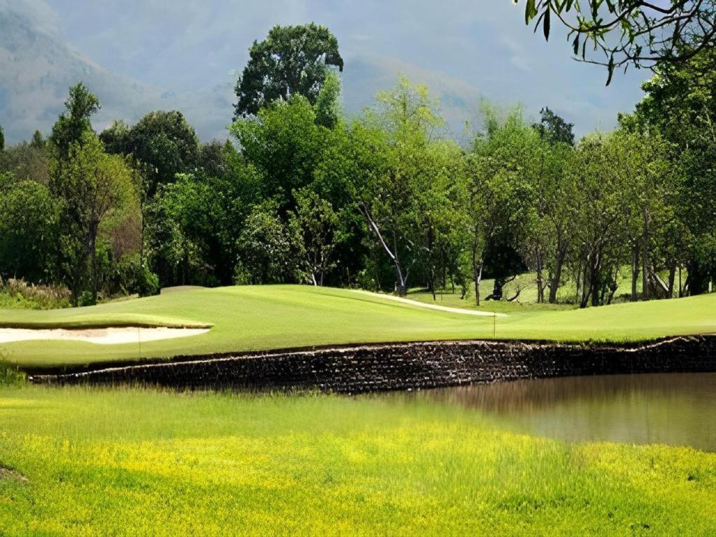 Royal Hills Golf Resort & Spa Након Найок Екстериор снимка